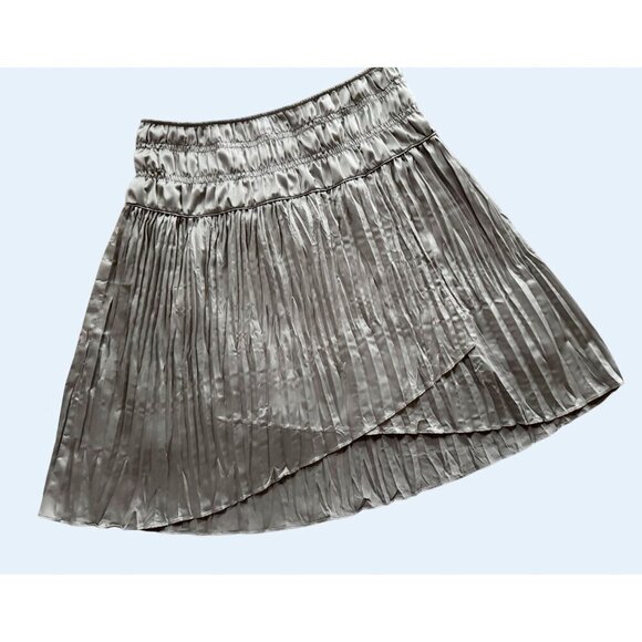 SUNDANCE Metallic Silver Pleated Hi Lo Skirt Size 8 - Picture 1 of 8